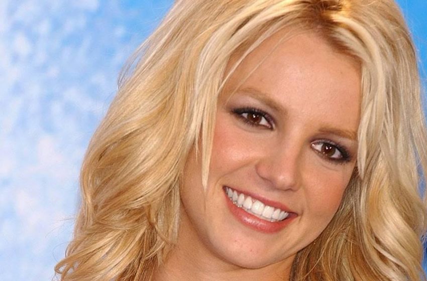  Britney Spears publie des photos nues sur Instagram et dit que “c’est bon d’être libre”