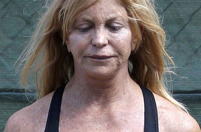  Elle a sensiblement vieilli: Goldie Hawn, 76 ans, en body, a surpris les fans