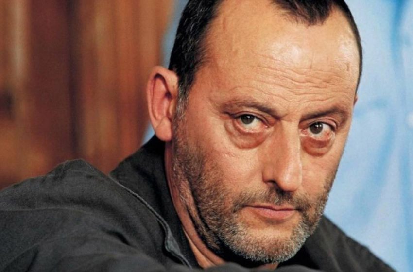  Jean Reno, 74 ans, a montré une photo avec sa femme, qui a 24 ans de moins que l’acteur
