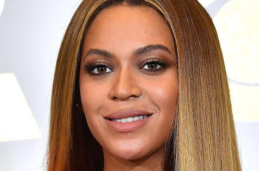  “Je suis tellement fière de toi !” : Beyoncé a emmené sa fille Blue Ivy, âgée de 11 ans, sur scène lors d’un concert à Londres