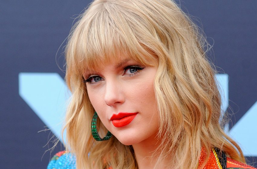  “Follement amoureuse”: Taylor Swift sort avec le leader d’un groupe de rock après sa rupture avec Joe Alwyn