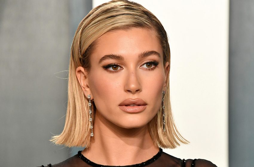  “Elle est magnifique”: Haley Bieber a étonné ses fans lors d’une soirée dans une robe osée