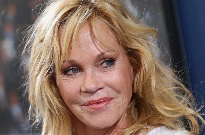  “Cicatrices fraîches et ulcères sur le visage”: a quoi ressemble Melanie Griffith, 65 ans, aujourd’hui