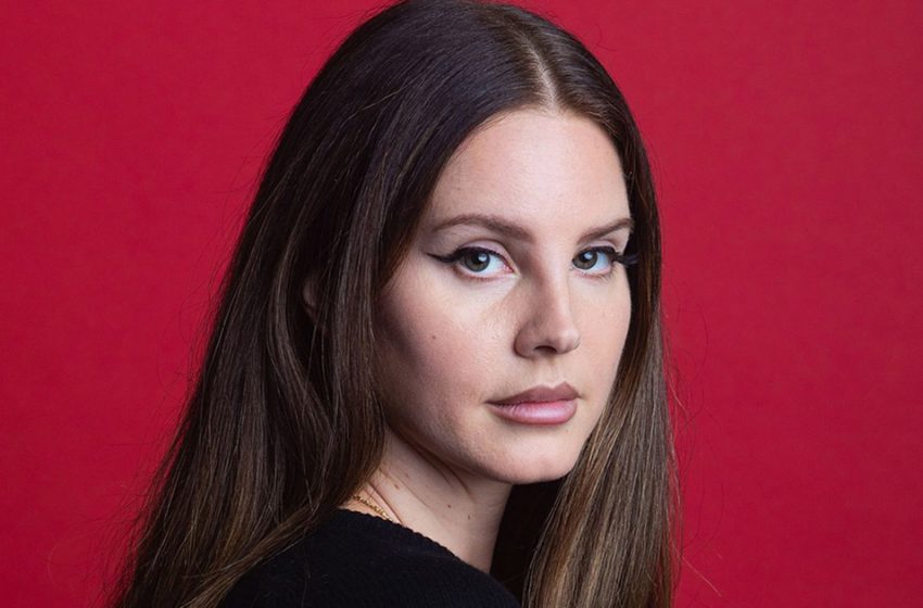  Les paparazzis ont surpris Lana Del Rey prenant 40 kg pendant ses vacances, la star est méconnaissable