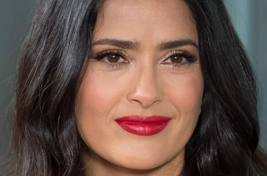  “Je compte combien de cheveux gris et de rides j’ai”: Salma Hayek révèle son apparence sans maquillage