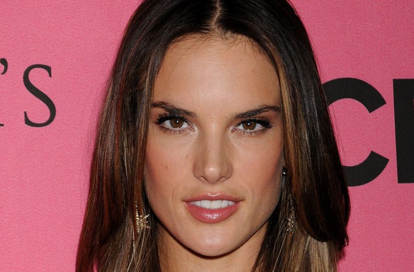  Un seul visage : Alessandra Ambrosio a dévoilé une photo rare avec sa fille de 14 ans