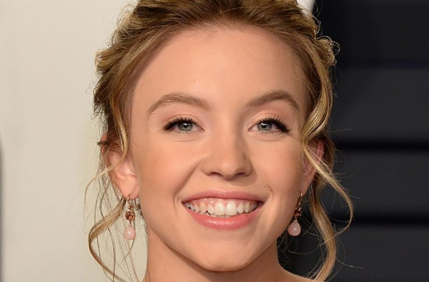  Arrêtez tout ce que vous faites et regardez ces photos sensationnelles du look audacieux de Sydney Sweeney au Festival de Cannes