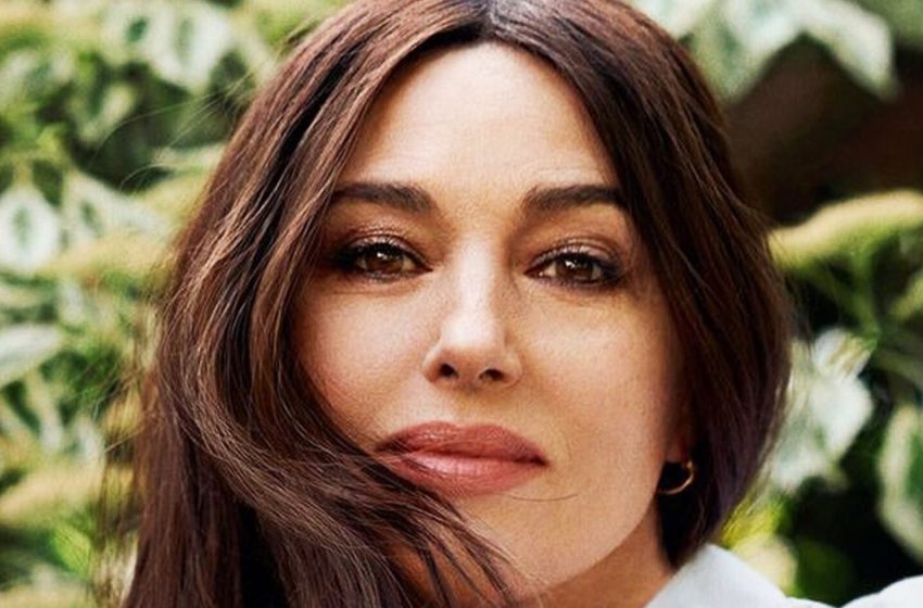  L’actrice emblématique sans jupe : Monica Bellucci apparaît en couverture d’un magazine français