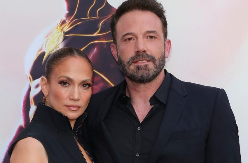 Premier anniversaire de mariage : Jennifer Lopez est apparue au restaurant avec Ben Affleck dans une mini-robe scintillante