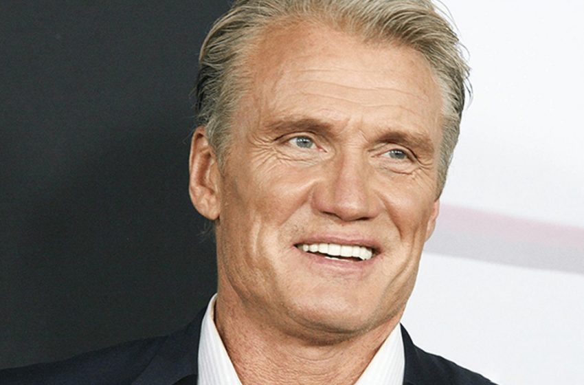  Dolph Lundgren va se marier avec une femme du même âge que sa fille. Découvrez à quoi ressemble la favorite du célèbre acteur âgée de 27 ans.