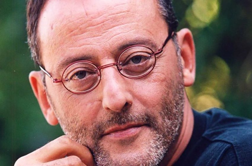  “Grand-père avec sa petite-fille” : Les nouvelles photos de Jean Reno avec sa jeune épouse ne sont pas appréciées sur le réseau