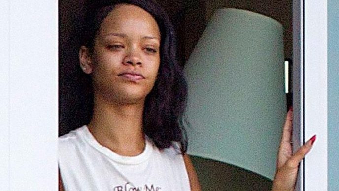 5 photos de Rihanna sans retouche et sans maquillage où vous ne la ...