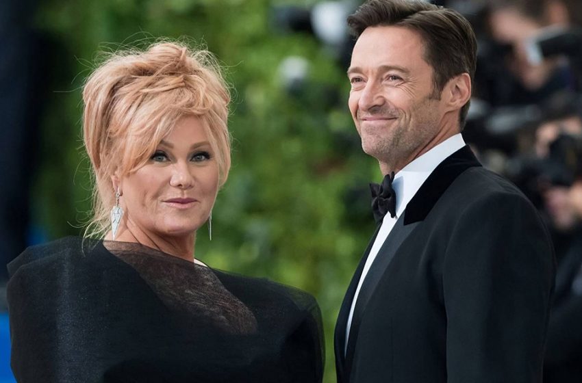  Il a 54 ans, elle en a 67. Les paparazzis ont surpris Jackman et sa femme en vacances.