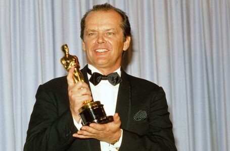 “Sairaus alkaa jo tuntua”: Kuva dementiasta kärsivästä Jack Nicholsonista on ilmestynyt nettiin!
