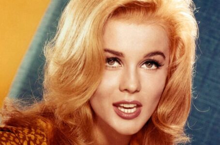 “Presley oli päästään kantapäihin rakastunut häneen”: Miltä 82-vuotias näyttelijä Ann-Margret näyttää nyt?