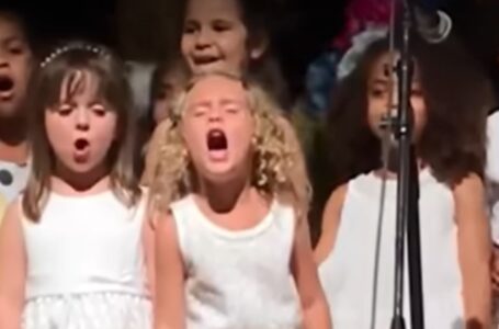 “Koko netti nauraa katketakseen!” – Tämän tytön video räjäytti somen!