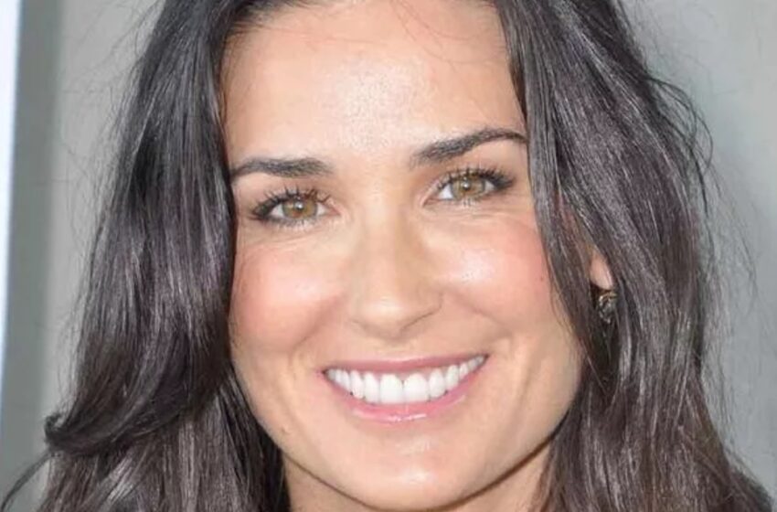  “Poisti oudot poskitäytteet” – 62-vuotias Demi Moore häikäisee fanit uudella ilmeellään!